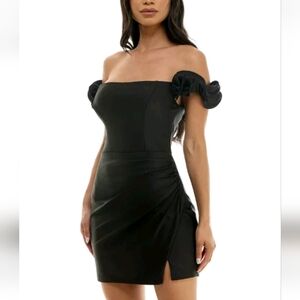 B Darlin Juniors' Ruffled Black Off-The-Shoulder Bodycon Dress 3/4